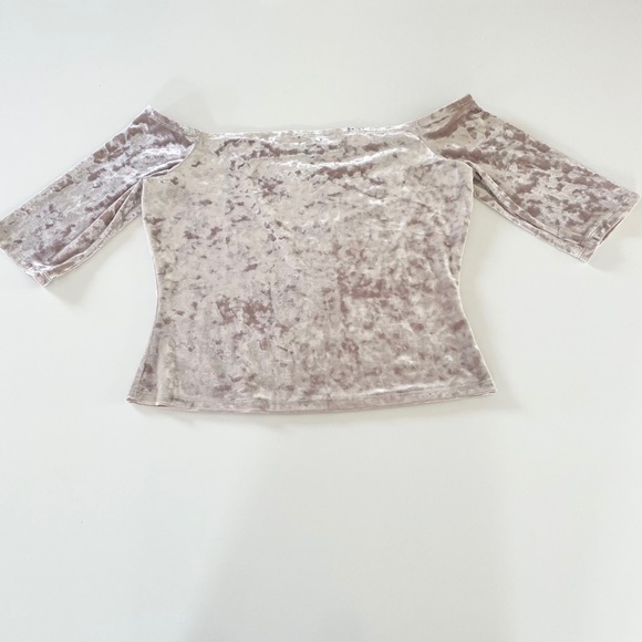 Forever 21 Crushed Velvet Off Shoulder Top - Picture 2 of 5